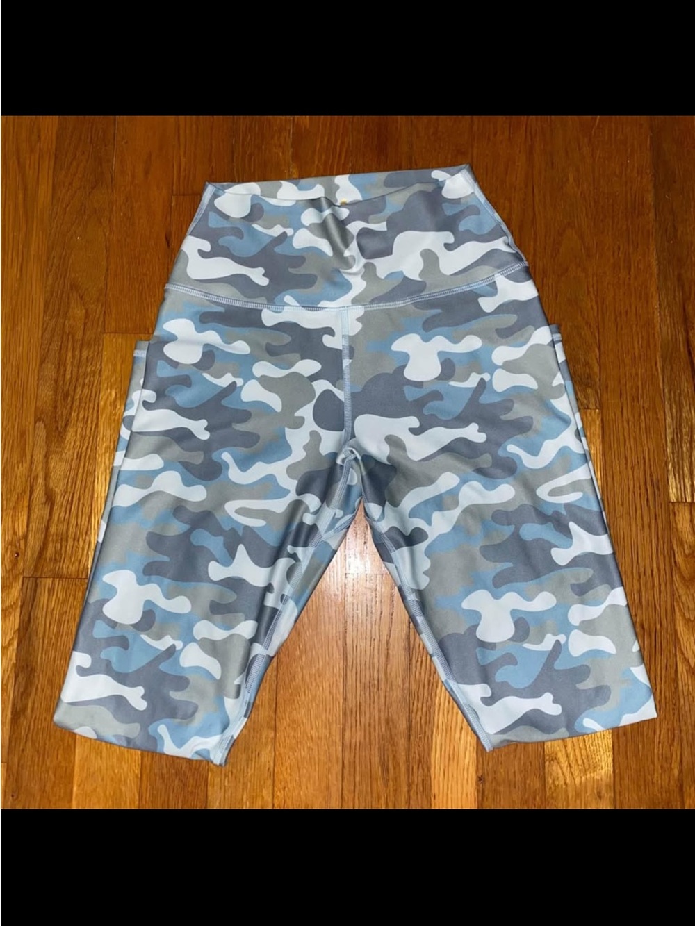 Spiritual Gangster High-Waist Light Blue & Gray Camo Active leggings
